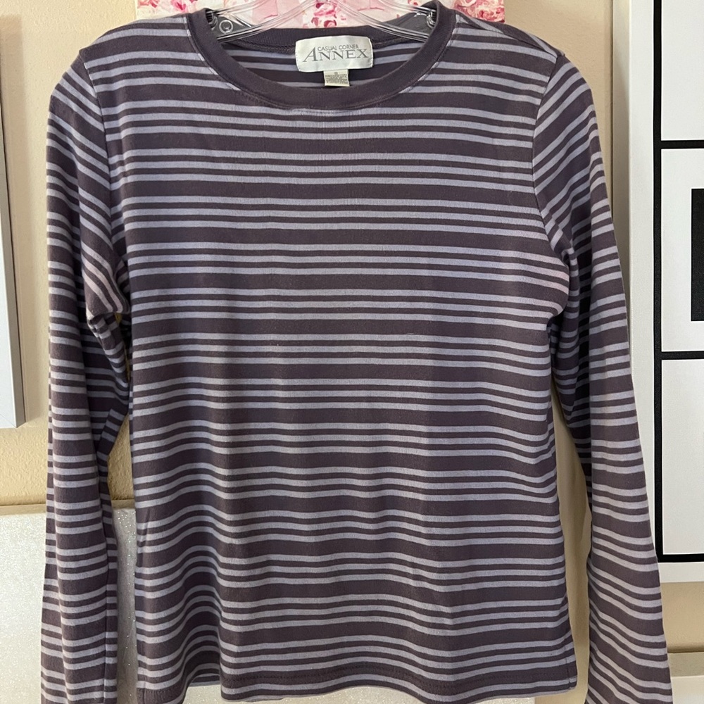 Soft, long sleeve gray-purple striped t-shirt vintage Casual Corner Annex